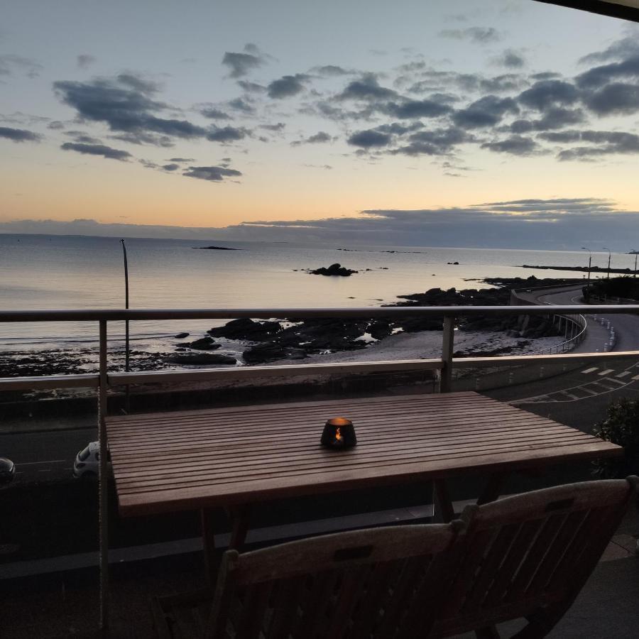 Le 21 Vue Sur Mer Concarneau Exterior foto